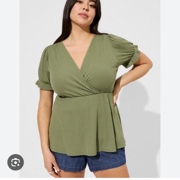 Torrid Olive Green Ribbed Surplice Peplum Top Size 4x Babydoll Top - Picture 1 of 12